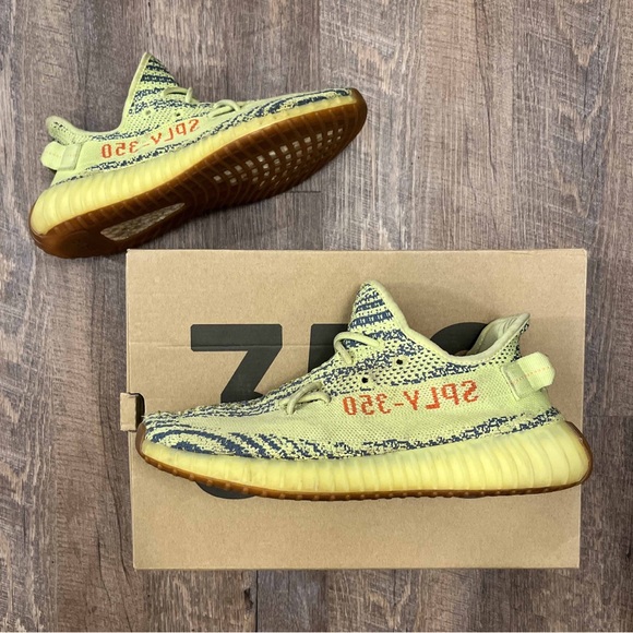Adidas Yeezy Boost 350 V2 Semi Frozen Yellow - Picture 2 of 14